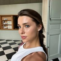 Tothuesh (@tothuesha46fqh) 's Twitter Profile