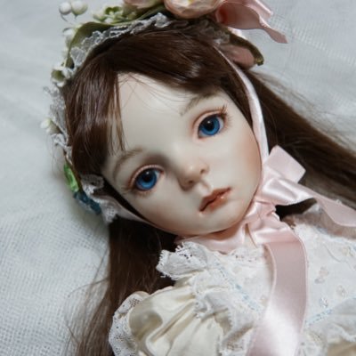 主にビスクで創作人形作ってます。 小さめの子とかがメイン。小さな子はケモ耳率高め です インスグラムもやってます seisen.yこちらは別アカも持ってます。seisen_doll主に趣味中心です。