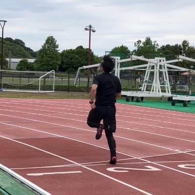 45歳からマスターズ陸上短距離始めました!現在48歳PB 100m12.45 (+0.1)2025年200m 26.49 (−0.7)2024年 100m 11秒台目指します!