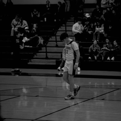 TroyPerhacs's profile picture. 6”1 Guard | St Dominic High School | Class of 2025 | 3.1 GPA|Hardwood Elite 17u| 314-941-2196|