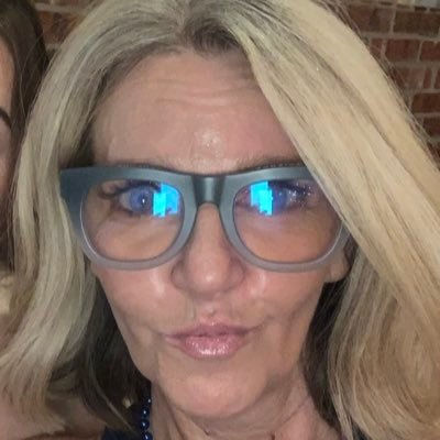 amy_zeek's profile picture. I work for my ex so sense of humor is a must.