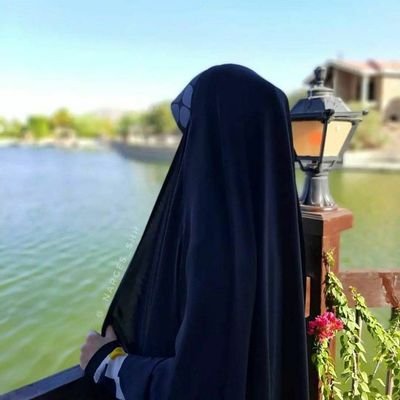 |نجمه🧕| دختر جزیره🌴|روزمره نویس📝| طلبه💜 آرایشگر👰