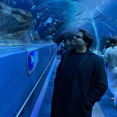 All thoughts are my own. Movies, Investing, Tech Sales.
