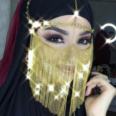 HijabliUz's profile picture. 