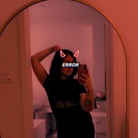 Anna (@adventuroushot) 's Twitter Profile