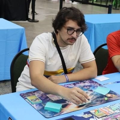 Pokemon estampas ilustradas e one piece