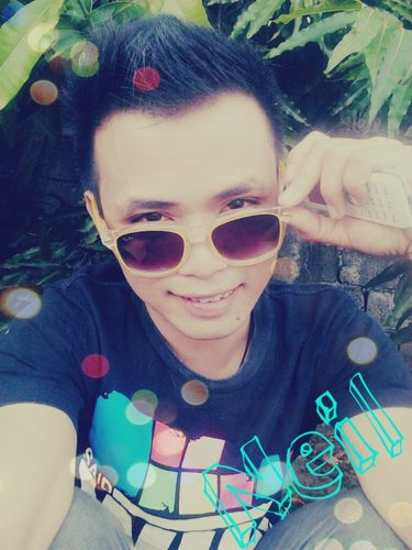lovelessneil's profile picture. im 22/ Sing like there's no tommorow..Music is my life and passion