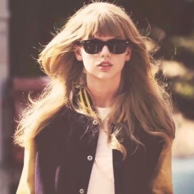 • We're happy, free, confused, and lonely at the same time | Taylor’s Version |🧣☎️