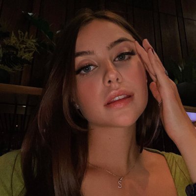 AlyssaAndreeva's profile picture. - 💼Marketing expert | 📈Data-driven | 💡Love the intersection of innovation and technology - 🚀Dreamer | 🌈Rainbow-chasing traveler | ✨ Love life | ❤️ Record e