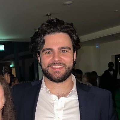 ozzyxaxa's profile picture. Former CS & Valorant Pro