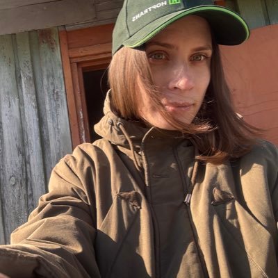 kisslova4's profile picture. только нытье и ничего больше. забеременела чтобы тупо отдохнуть