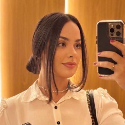 carlaraamos's profile picture. We're teenagers, we're still learning.