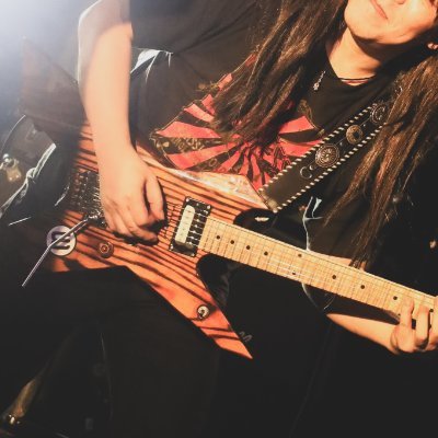 GUITAR / F1 / カメラ / イーグルス 等
たまにギターを弾いたり、動画を撮ったり、ライブしたりと色々してます。
チャンネル登録者3.5万人
https://t.co/Lpov9lKFwR