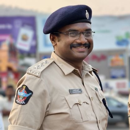 Deputy Superintendent of Police👮♂️
| Gallivanter 🇮🇳🇦🇺🇳🇿🇪🇺🇺🇲 | Foodie🍨🍫 | Cinephilia 🎥 | Sports Fanatic 🏏🏸🎾⚽ |Political Enthusiastic🎙