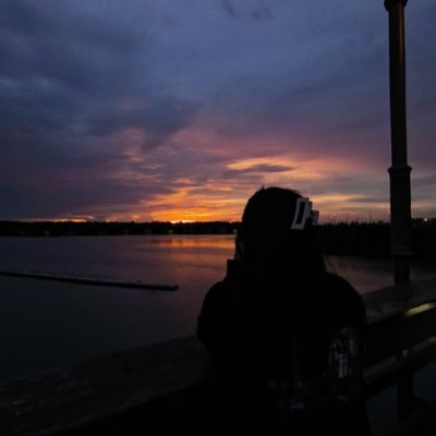 jkbunnyteethh's profile picture. 