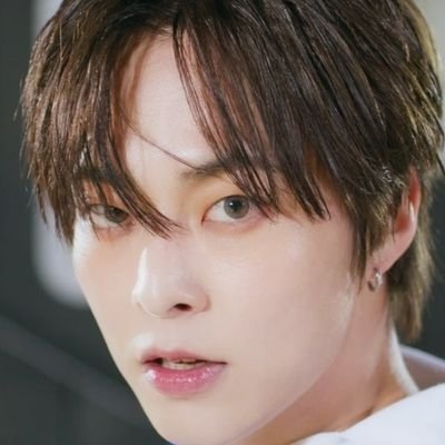 EXO / XIUMIN FAIRY ❄🐱눈냥🦋🌼 / 🇰🇷 S.Korea /
99% Minseok / Xiumin related KR➡️ENG