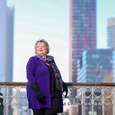 Bestuursvoorzitter Havensteder, vice voorzitter RvT Albeda MBO, lid bestuur NPRZ, uitvoering Pijler Wonen, voorzitter De Vernieuwde Stad,