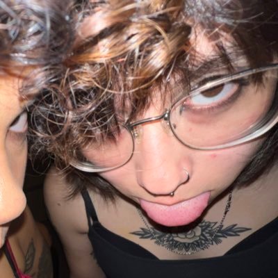 yyawndere's profile picture. 21 • ❤️