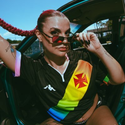 ✨ MC | Empresária da Música | Arte Educadora ✨ Música, marketing e tudo que eu não tenho coragem pra postar em outra rede