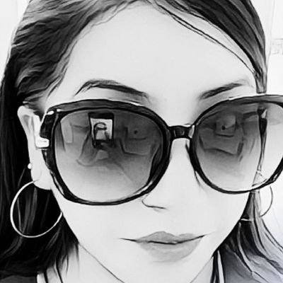Comunicadora-periodista- mamá  apasionada por la escritura y la investigación. Me encanta escribir y mostrar otra perspectiva social.