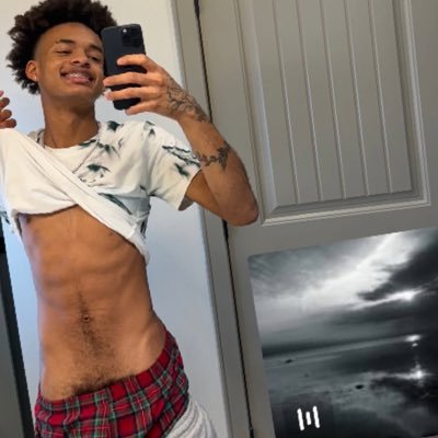 Pawnshop 🏦 Gay4pay🤑 Husband4hire 🤵♂️group funtonight 🍑🍆 boy4hire💦