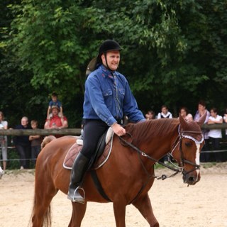 BleuzenMickael's profile picture. gros nounour