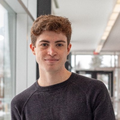 MaxwellR_BScN's profile picture. NOSMU MS2, RN, Entrepreneur | Interested in pain management, tx adherence, critical care, and medtech 🏳️‍🌈