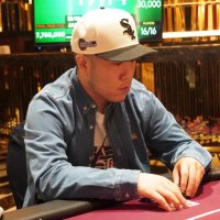 ry (@ineedsheet) 's Twitter Profile