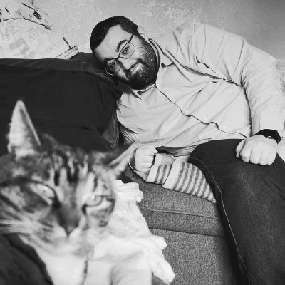 CTO broadcast radio/IT (FM, DAB+, digital) - HPI : Chante France, Evasion, Lovely et MBS.
Photographe à mes heures perdues.
🐻🌈👬