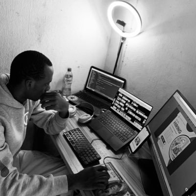 Talented Product Designer, I specializing in designing intuitive, user-centric products by drawing on my years of experience, my user-centered approach.