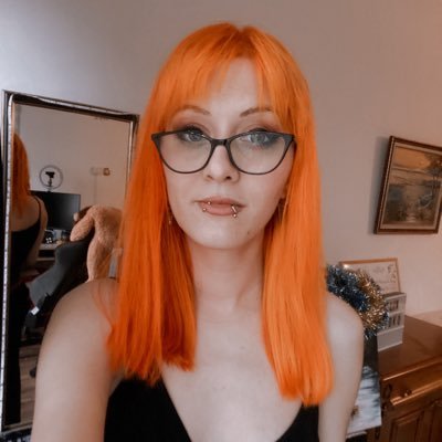 Lvl. 30 | Twitch • Youtube : SelinYoko | Writer at @wallbangnetwork 🎮 | Cosplayer🧚🏻♀️ | #OyunEvrenindenSorular