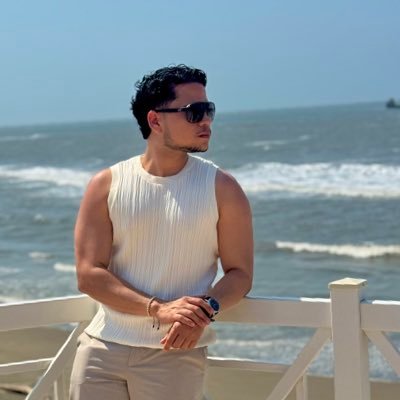 jemlandgod's profile picture. Hijo de Dios.
Especialista en Medicina interna, U de la Sabana.
Amante de la Música y las Artes.