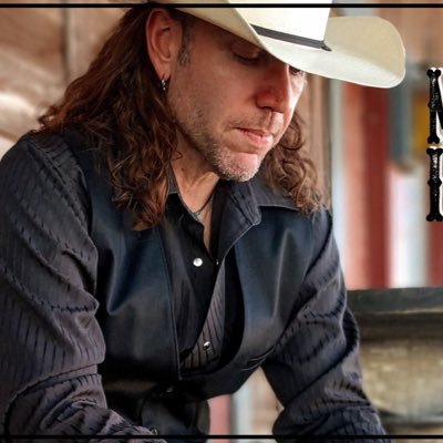 genemachine72's profile picture. 