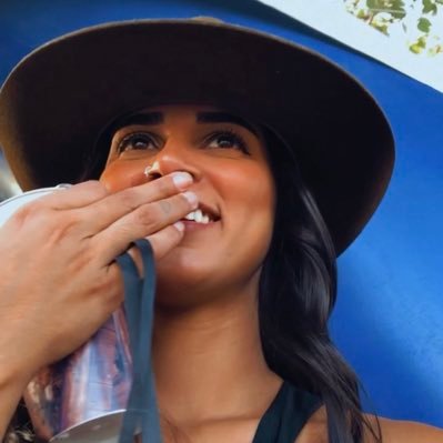 Anna_Portinho's profile picture. ♎️𝖫𝗂𝖻𝗋𝗂𝖺𝗇𝖺| Flamenguista 🖤♥️