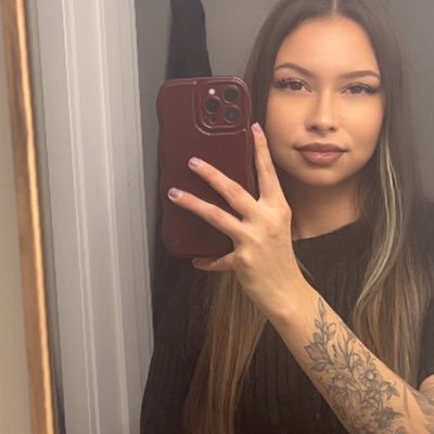 FaithBcsl's profile picture. Just a RezGirl