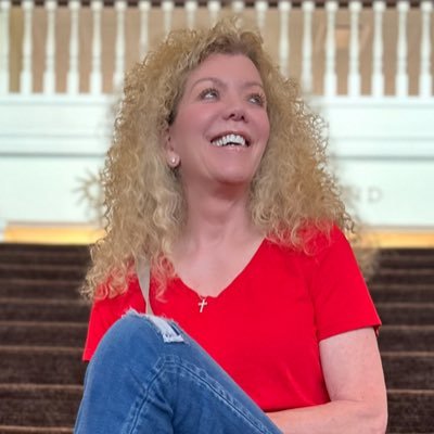 SusanWardMusic's profile picture. Pianist