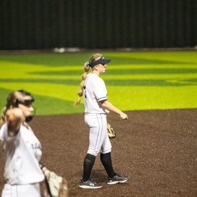 sadiebirdwell's profile picture. Athletics Mercado Trevino 16U #3 | SS/Utility | Slapper | C/O 28’ | 16 | Crandall, Tx | Crandall High School Varsity Softball | AGTG ✞ sadiebobo2009@gmail.com