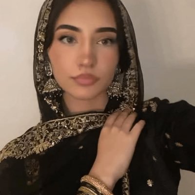 NSFW | a place to admire Muslims Arab and Pakistani | my other account @desicum3 ask to join group I don’t post on this m