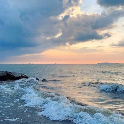 (هَوَّنَ عَلَيَّ مَا نَزَلَ بِي أَنَّهُ بِعَيْنِ اللهِ) - طبيبة