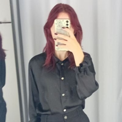 fouroutof_five's profile picture. i lost my train of thought...