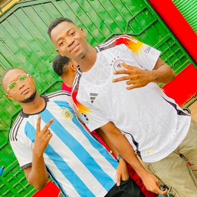 BahAliou651544's profile picture. C'est d'être spécial en tout moment