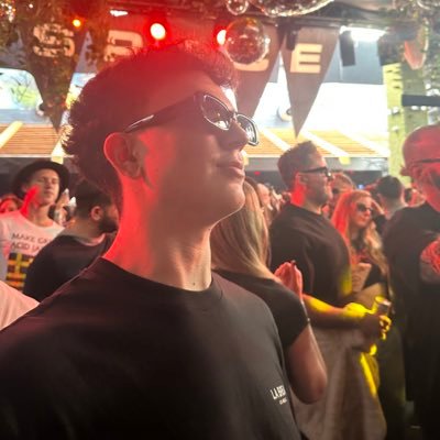 Crypto and Gaming 💎 • 200k+ Supporters • 21 • Twitch Partner