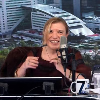 Periodista, feminista. En @Excelsior e Imagen. Autora de la columna y el podcast #Retrovisor. Escritora de la revista https://t.co/SEBJnaLJ9l