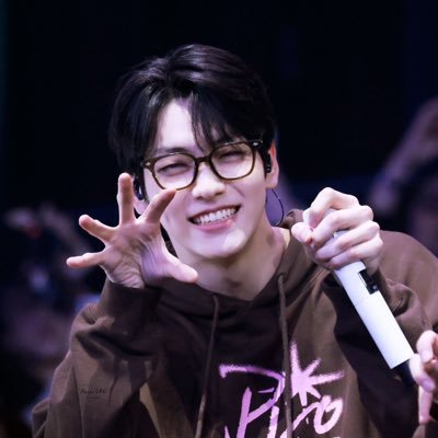 🐰🌈 she/her #txt 𖧵 skz, en-