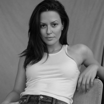 diannedemenezes's profile picture. 