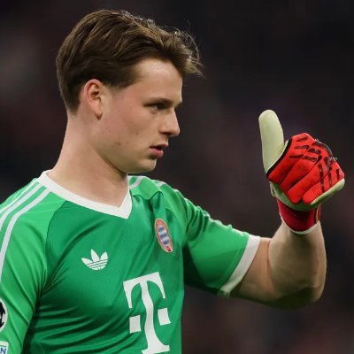 t4nkkkkkkkkkkk's profile picture. i love cs but cs dont love me back :( 
https://t.co/PXR8yrys4S
(BAYERN FAN)