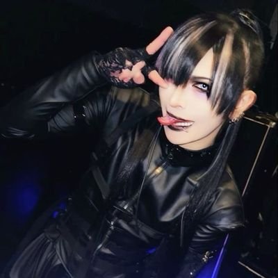 suzukkel's profile picture. |20y⚡🖤
𝙶𝙰𝚉𝙴𝚁𝙾𝙲𝙺 𝙸𝚂 𝙽𝙾𝚃 𝙳𝙴𝙰𝙳