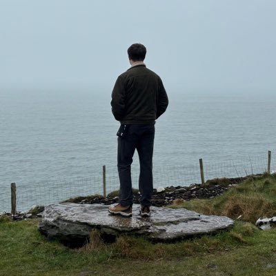 ehman2306's profile picture. Just a guy using Twitter for some reason. 19 and straight. How original. I’m a (aspiring) writer if you could believe it.