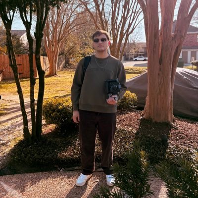 Owner of Crossfire Productions | SCB & CM for @Royaltpromos | Aspiring Filmmaker | YT: https://t.co/RfAEDKykmP