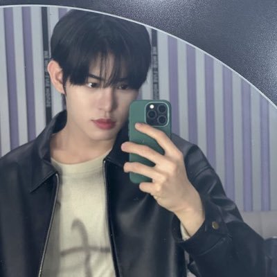 siblyminjex's profile picture. 